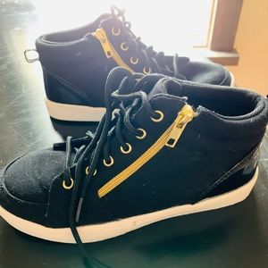 Big girl’s high top shoes